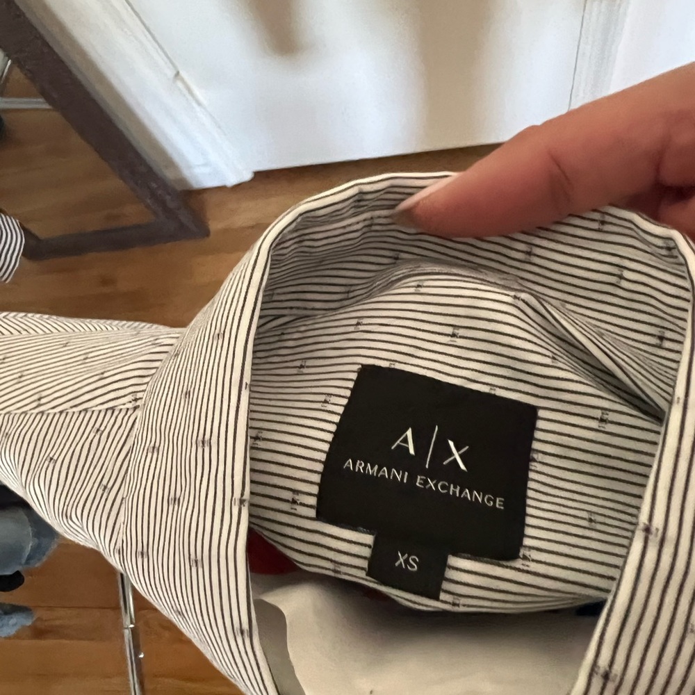 Boys Button down - Picture 2 of 4